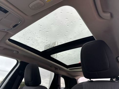 Used 2016 Jeep Cherokee Latitude w/ Comfort/Convenience Group image 22