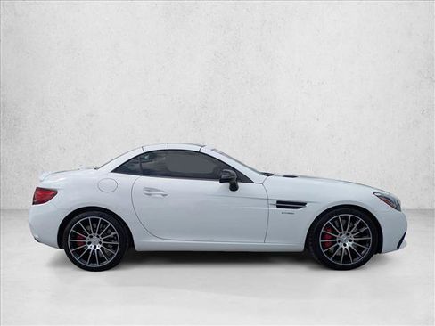 Used 2019 Mercedes-Benz SLC 43 AMG image 4