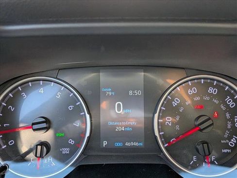 Used 2022 Toyota RAV4 XLE Premium FWD image 8