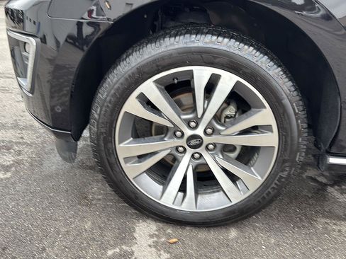 Used 2021 Ford Expedition Platinum AWD/4WD image 9