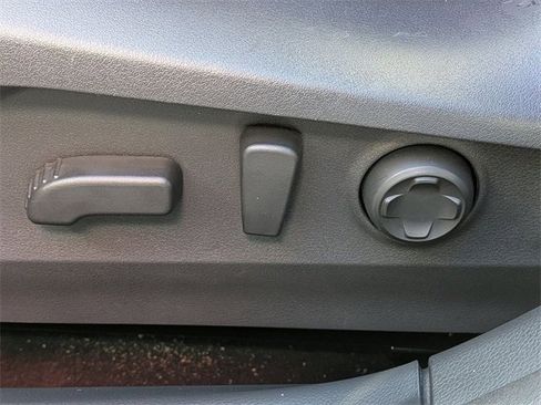 Certified 2025 Subaru Outback Limited image 28