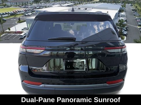 New 2026 Jeep Grand Cherokee Limited w/ Limited Altitude Package AWD/4WD image 5