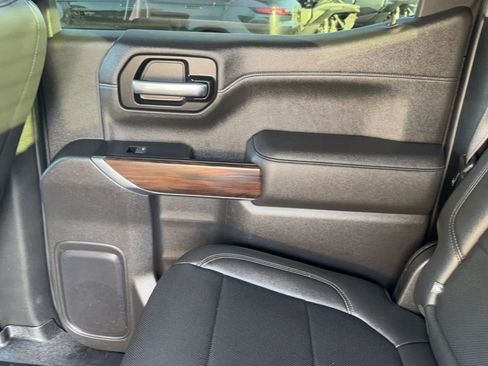 Used 2019 GMC Sierra 1500 SLT RWD image 32