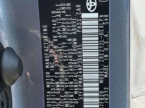 Used 2022 Toyota Corolla LE image 28