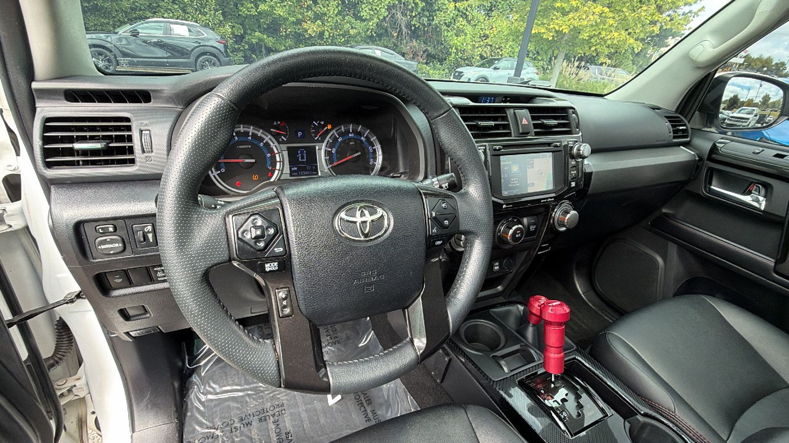 Used 2018 Toyota 4Runner TRD Off-Road Premium AWD/4WD image 26