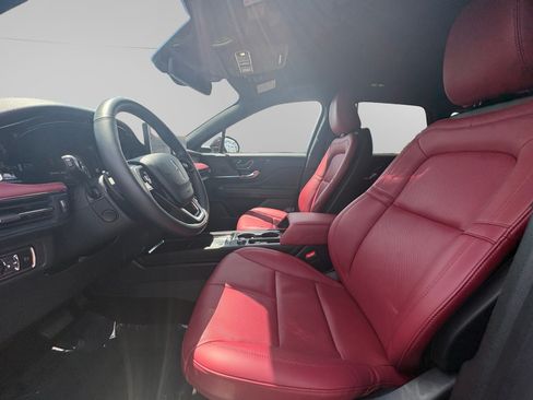Certified 2025 Lincoln Corsair Reserve AWD/4WD image 9