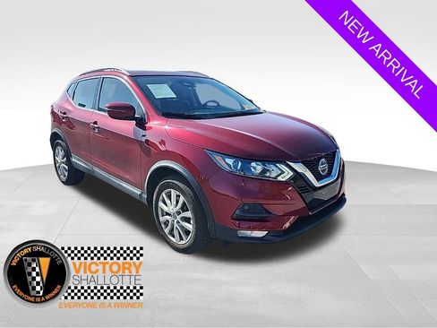 Used 2020 Nissan Rogue Sport SV w/ All-Weather Package image 1