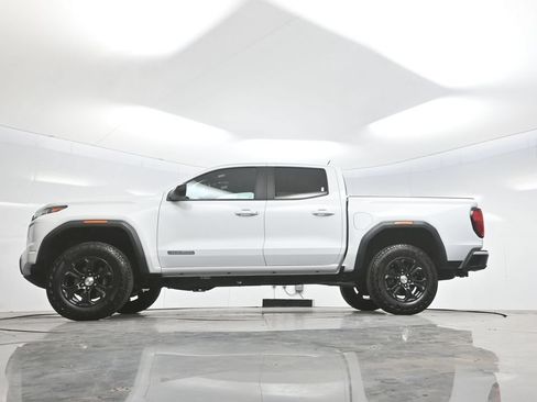 Used 2024 GMC Canyon Elevation w/ Convenience Package RWD image 7