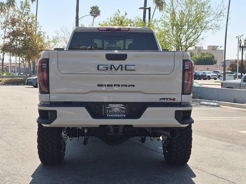 New 2026 GMC Sierra 2500 AT4 w/ AT4 Premium Plus Package AWD/4WD image 5