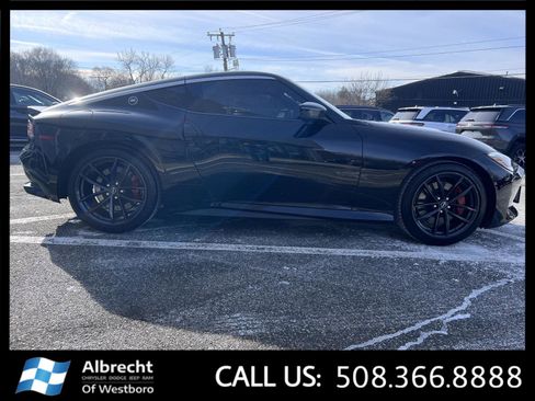 Used 2024 Nissan Z Performance w/ Floor Mat Package image 6
