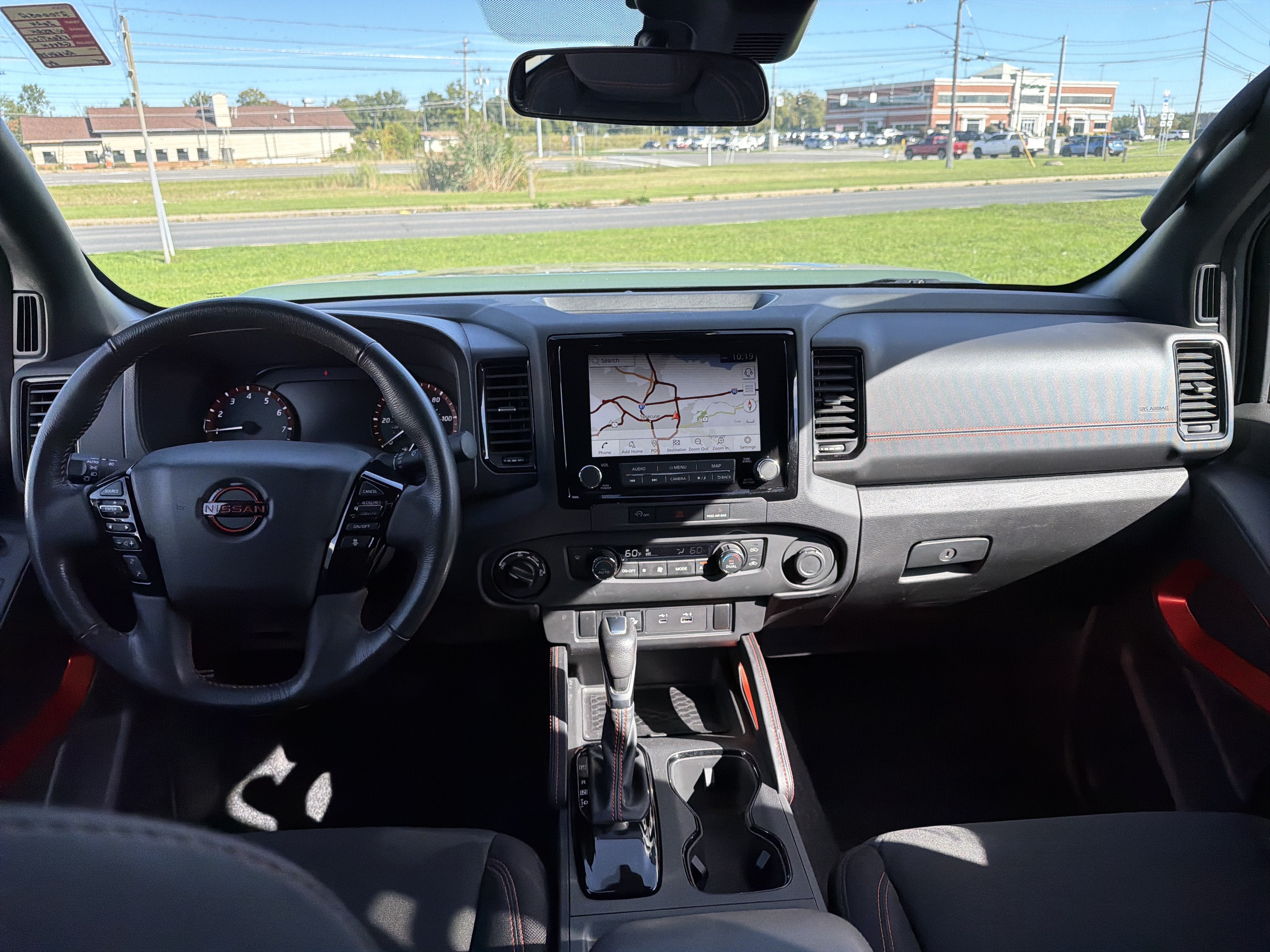 Used 2024 Nissan Frontier PRO-4X w/ Technology Package AWD/4WD image 13
