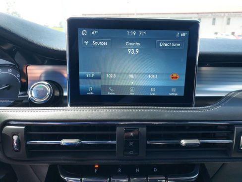 Used 2022 Lincoln Corsair AWD w/ Equipment Group 101A image 21