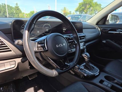 Certified 2024 Kia Seltos SX AWD/4WD image 13