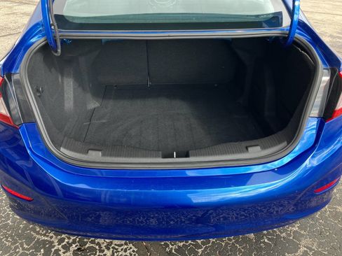 Used 2017 Chevrolet Cruze LT w/ Convenience Package image 21