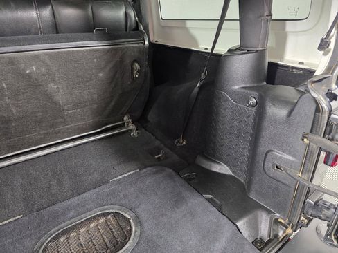 Used 2017 Jeep Wrangler Rubicon image 6