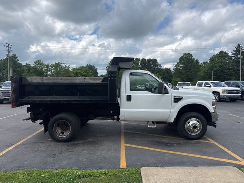 Used 2008 Ford F350 4x4 Regular Cab DRW Super Duty image 5
