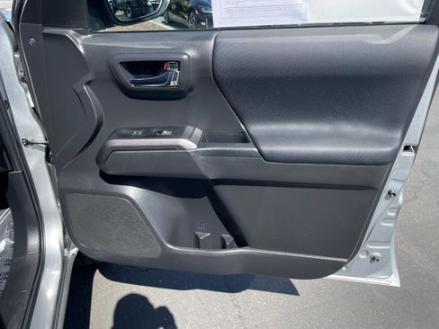 Used 2023 Toyota Tacoma TRD Off-Road image 24