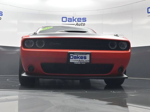 Used 2019 Dodge Challenger R/T Scat Pack w/ T/A Package RWD image 31