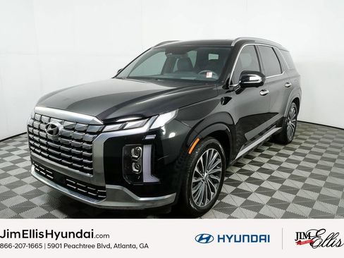 Used 2024 Hyundai Palisade Calligraphy image 2