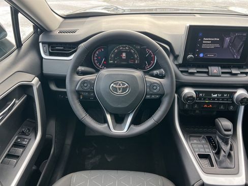 Used 2023 Toyota RAV4 XLE image 23