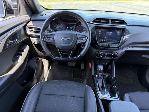 Used 2023 Chevrolet TrailBlazer RS w/ Convenience Package image 10
