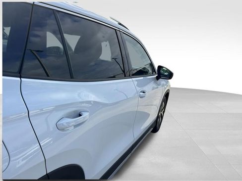 New 2026 Volkswagen Tiguan S FWD image 32