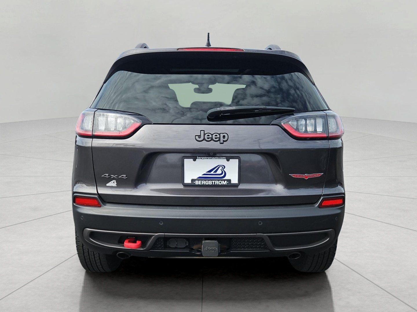 Used 2019 Jeep Cherokee Trailhawk w/ Comfort/Convenience Group AWD/4WD image 7