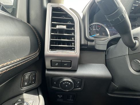 Used 2021 Ford Expedition Platinum AWD/4WD image 29