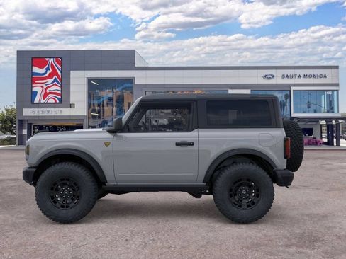 New 2026 Ford Bronco Badlands AWD/4WD image 3