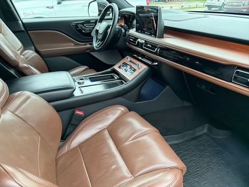 Used 2020 Lincoln Aviator Reserve w/ Equipment Group 202A AWD/4WD image 24