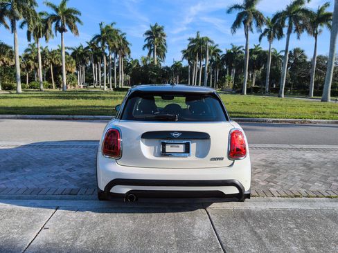 Used 2023 MINI Cooper 4-Door Hardtop FWD image 18