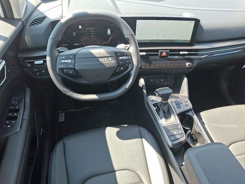 New 2026 Kia Sportage SX image 7