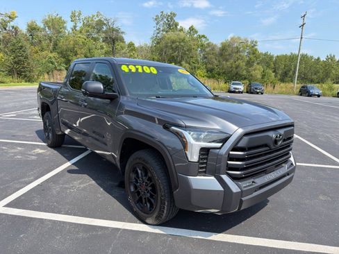 Used 2026 Toyota Tundra SR5 w/ SR5 Premium Package AWD/4WD image 8