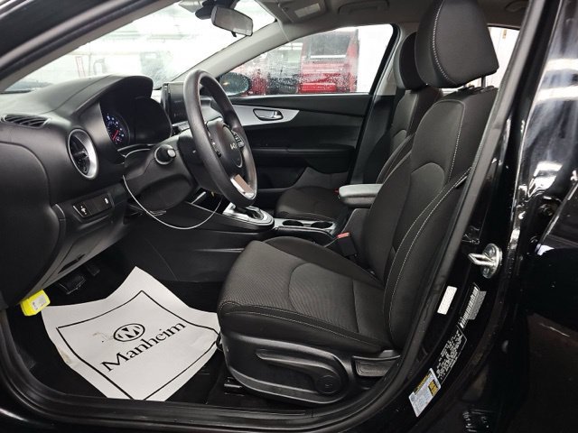 Used 2024 Kia Forte LXS FWD image 9