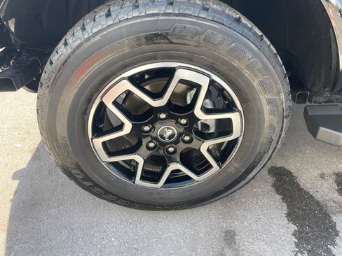 Certified 2024 Ford Bronco Outer Banks AWD/4WD image 11