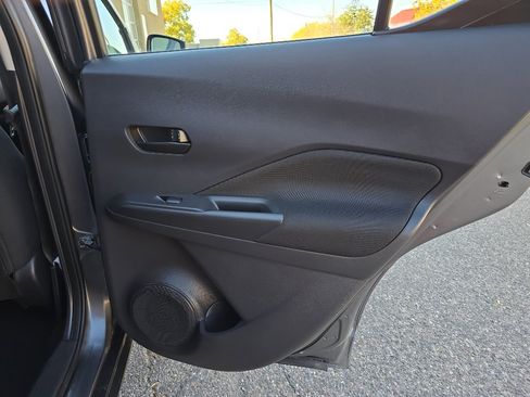 Used 2021 Nissan Kicks S image 24