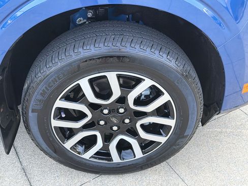 Used 2024 Ford Maverick Lariat FWD image 13