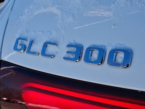 Used 2023 Mercedes-Benz GLC 300 4MATIC image 32