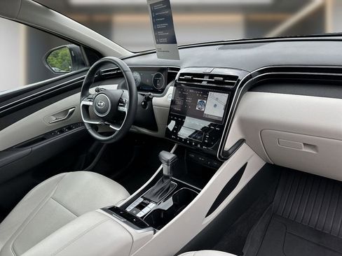 Certified 2024 Hyundai Tucson SEL w/ Convenience Package FWD image 15