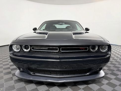 Used 2018 Dodge Challenger R/T Scat Pack w/ Leather Interior Group RWD image 4