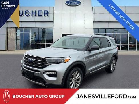 Certified 2022 Ford Explorer XLT w/ Equipment Group 202A AWD/4WD image 1