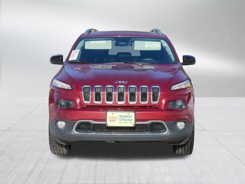Used 2017 Jeep Cherokee Limited w/ Trailer Tow Group image 2