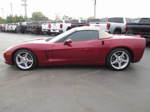 Used 2006 Chevrolet Corvette Convertible w/ Preferred Equipment Group image 7