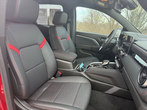 Used 2026 Chevrolet Colorado Z71 w/ Technology Package image 19