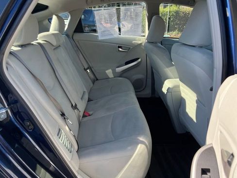 Used 2013 Toyota Prius Two image 11