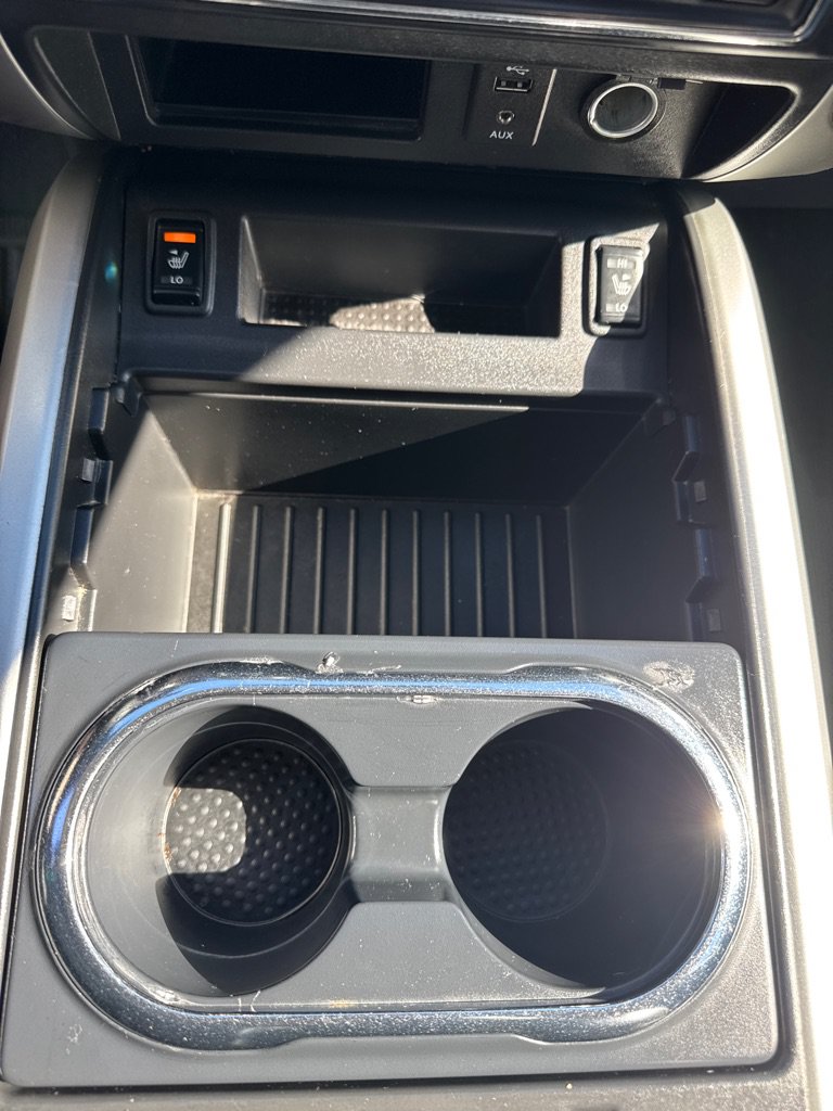 Used 2017 Nissan Titan SL RWD image 14