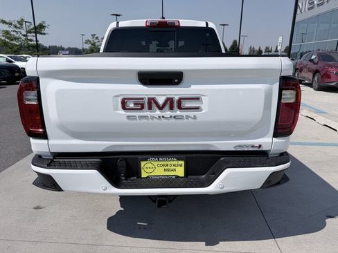 Used 2024 GMC Canyon AT4 w/ AT4 Premium Package AWD/4WD image 8
