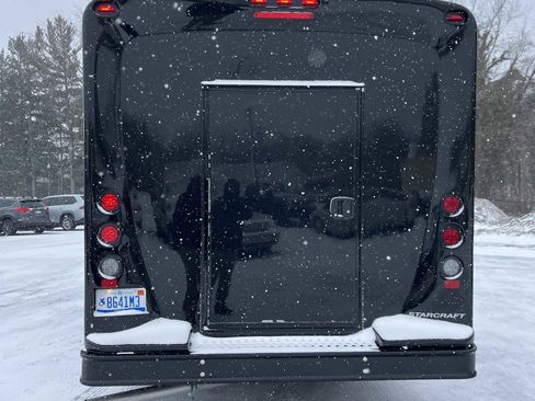 Used 2025 Ford E-450 and Econoline 450 Super Duty w/ Shuttle Bus Prep Package image 10