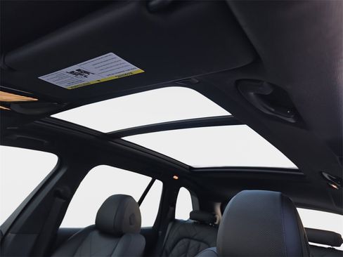 Used 2023 BMW X5 sDrive40i w/ Parking Assistance Package image 28