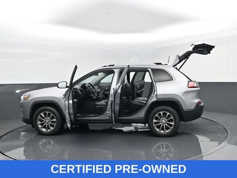 Used 2020 Jeep Cherokee Latitude Plus AWD/4WD image 29